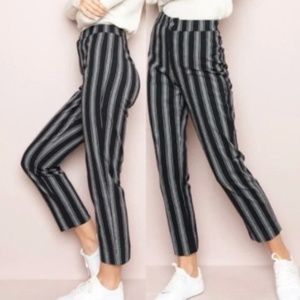 BRANDY MELVILLE • Tilden Black & White Striped Pants